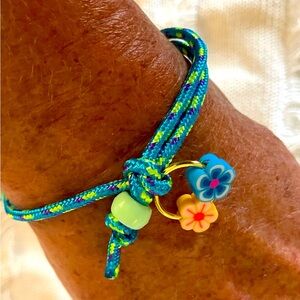 New Super Cute Flower Child Sliding Bracelet multi blue